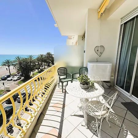 2 Pieces Avec Terrasse Et Vue * نيس