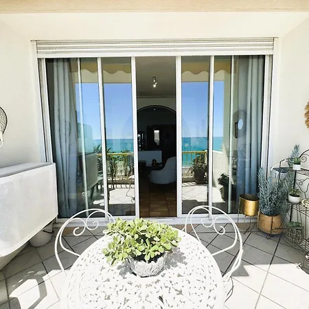2 Pieces Avec Terrasse Et Vue شقة *