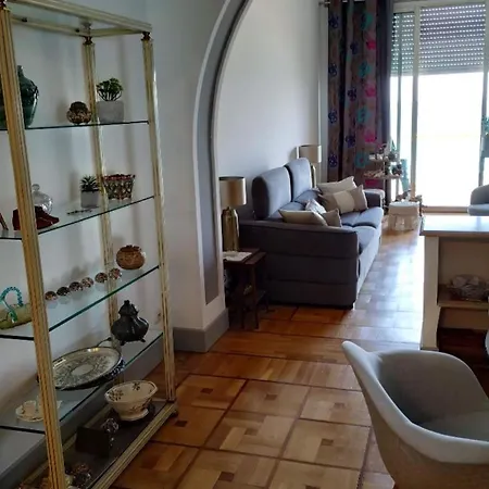 2 Pieces Avec Terrasse Et Vue *
